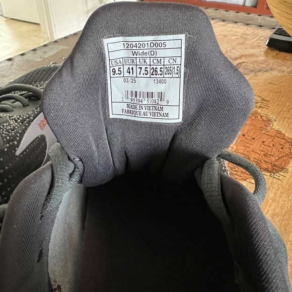 Running Shoes - Picture 3 of 3